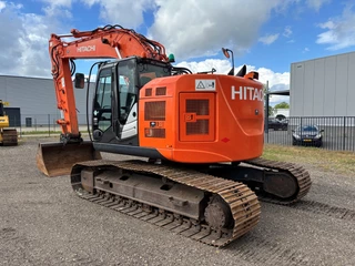 Hitachi N/A 2015 - ZX225USLC-5B excavator, 2015 year, Fresh condition! zdjecie 1