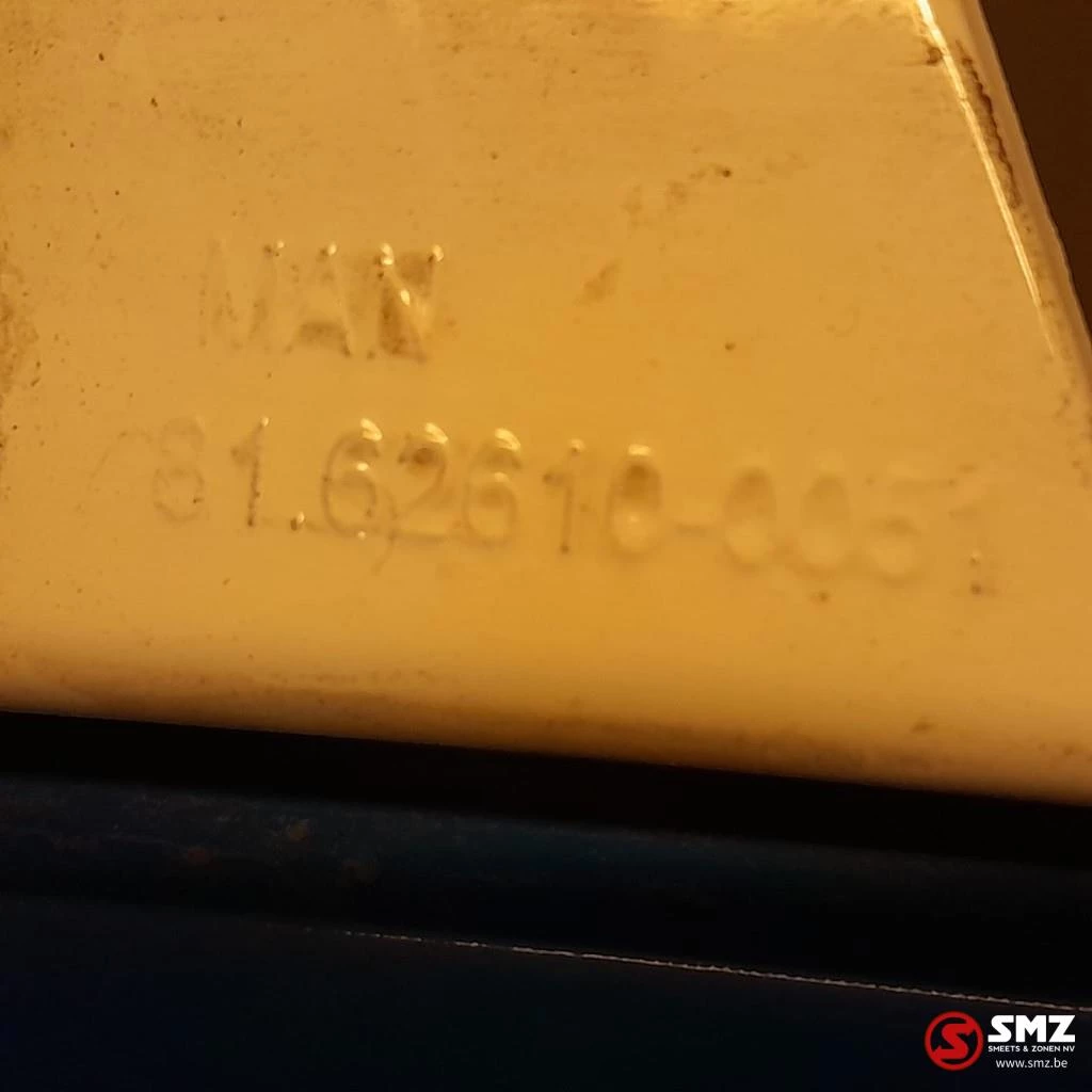 MAN - Occ luchtdeflector deur links MAN imagen 8