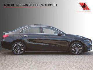 Mercedes-Benz A-Klasse 2023 - 250e AUT8 Luxury Line (FACELIFT) PANORAMADAK LEDER SFEER DISTRONIC KEY-LESS GO afbeelding 1 miniatuur