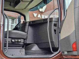 Volvo FH 2018 - 13.500 Globetrotter 6x2*4 - BDF - 4.90 WB - Full air - image 28