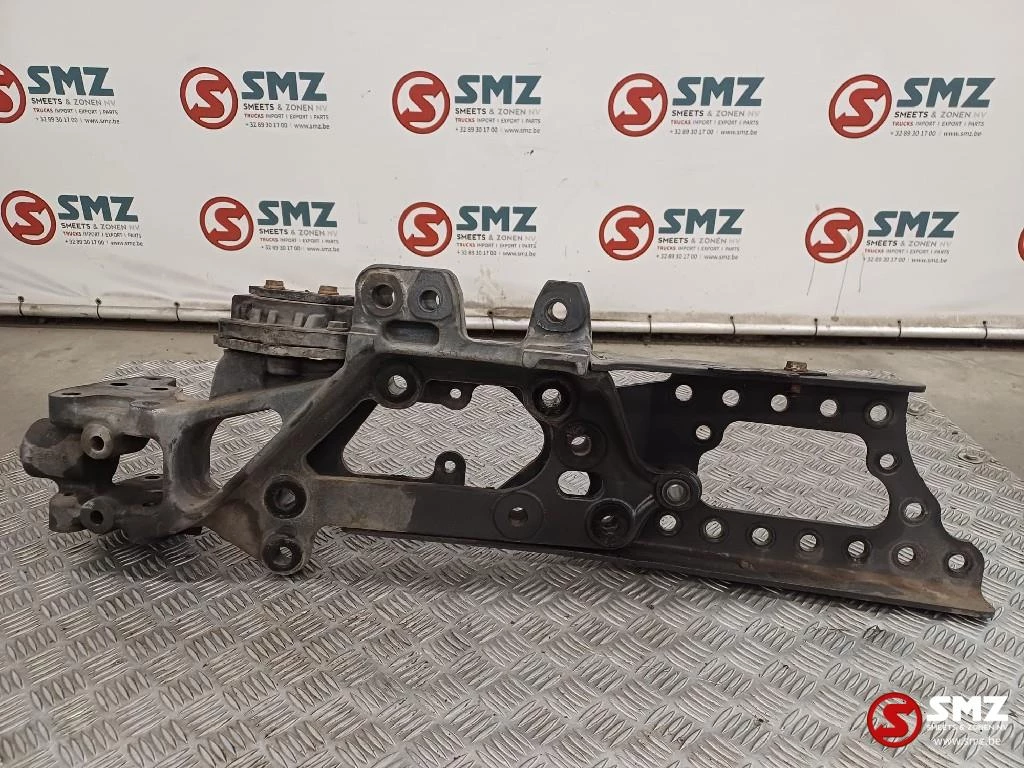 Mercedes-Benz 2016 - Occ montagebeugel chassis links Mercedes obrázek 1