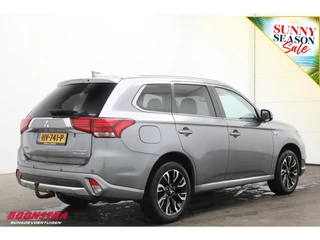 Mitsubishi Outlander 2015 - 2.0 PHEV Executive Edition 4X4 Navi Clima Cruise Camera SHZ PDC AHK image 3 thumbnail