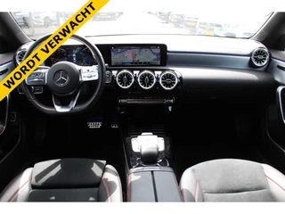 Mercedes-Benz CLA 2022 - 180 AUT7 AMG Line NIGHT PAKKET PANORAMADAK SFEER KEY-LESS GO afbeelding 2 miniatuur