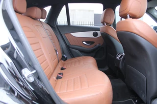 Mercedes-Benz GLC 2020 - 300e 4MATIC AMG Line LEDER SFEER CARPLAY CAMERA 20'' imagen 14