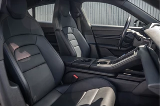 Porsche Taycan 2022 - Cross Turismo 4 | 93kWh | SOH 91% | Luchtvering | Panoramdak obrazek 13