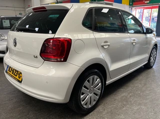 Volkswagen Polo 2011 - 1.4-16V Highline – Stoelverwarming – Cruise Control – Airco – Parkeersensoren - Nette Auto! image 2 miniature