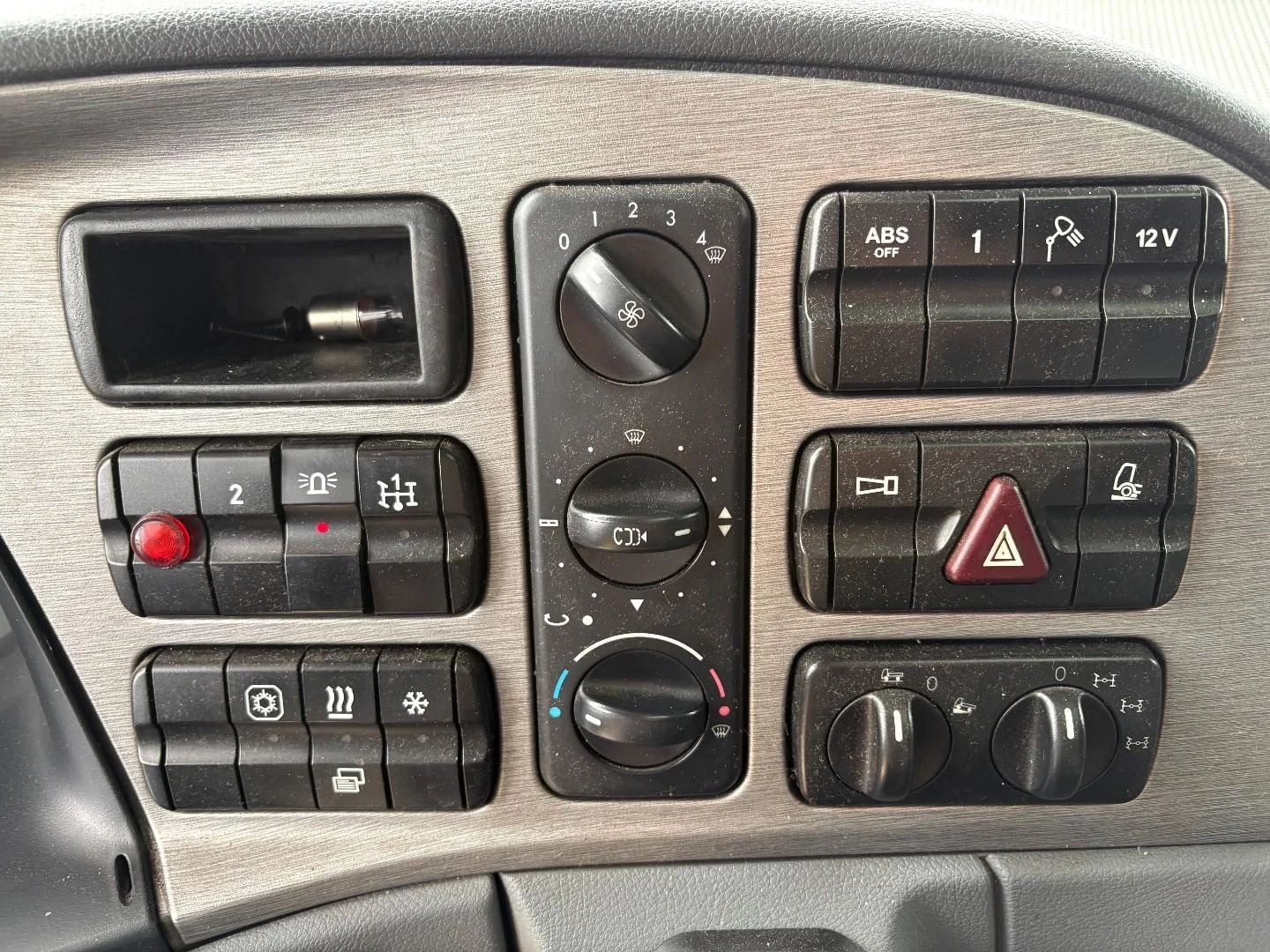 Mercedes-Benz Actros 2007 zdjęcie 17