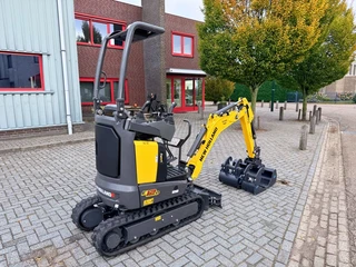 New Holland 2026 - E12D Minigraver afbeelding 3 miniatuur