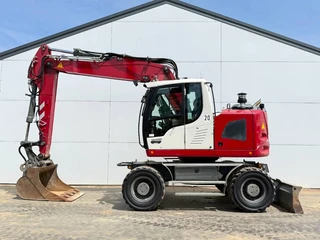 Liebherr 2022 - A918 Compact Litronic - Likufix / Triple Boom te koop