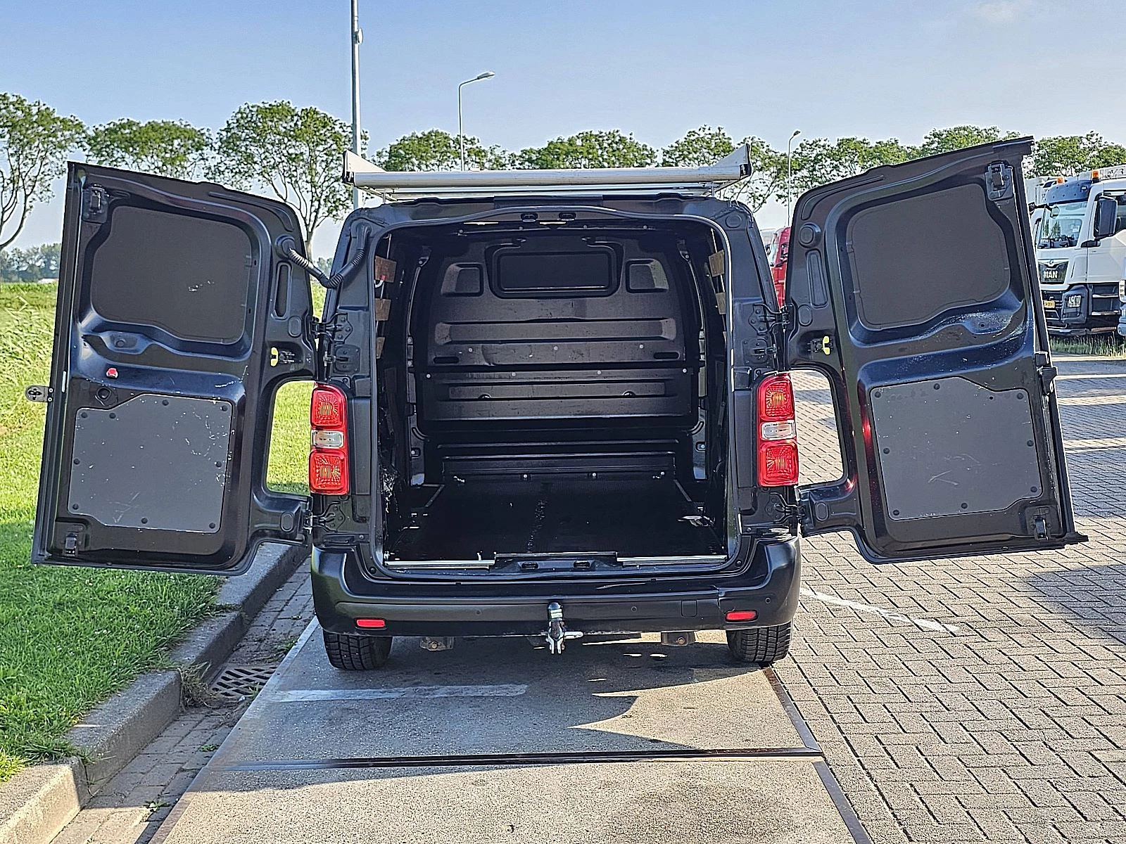 Peugeot Expert 2019 - 1.6 obrázek 12