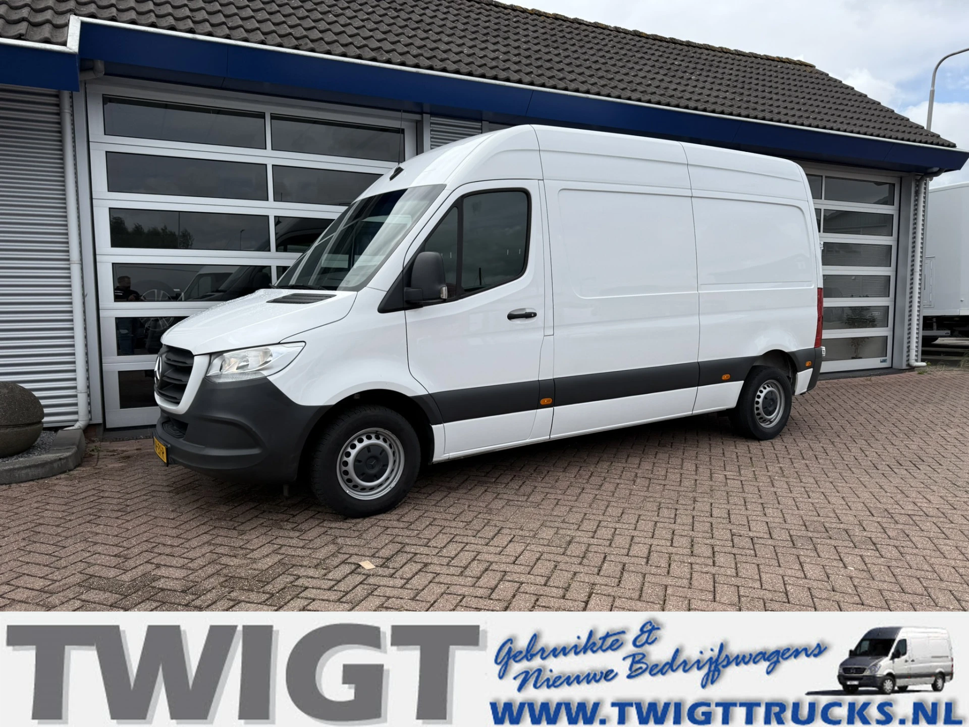 Mercedes-Benz Sprinter 2023 - 215 1.9 CDI L2H2 FWD afbeelding 1