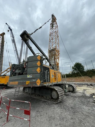 Liebherr 2017 - HS 8130 HD image 2 thumbnail