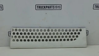 Mercedes-Benz - Body & Chassis Parts Kap griil Li. MB MP4 for sale