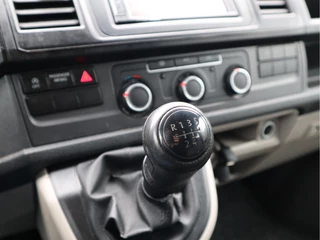 Volkswagen Transporter 2017 - 2.0 TDI 102pk Euro 6 DC 6 Pers. - Lang L2 - Cruise imagen 12