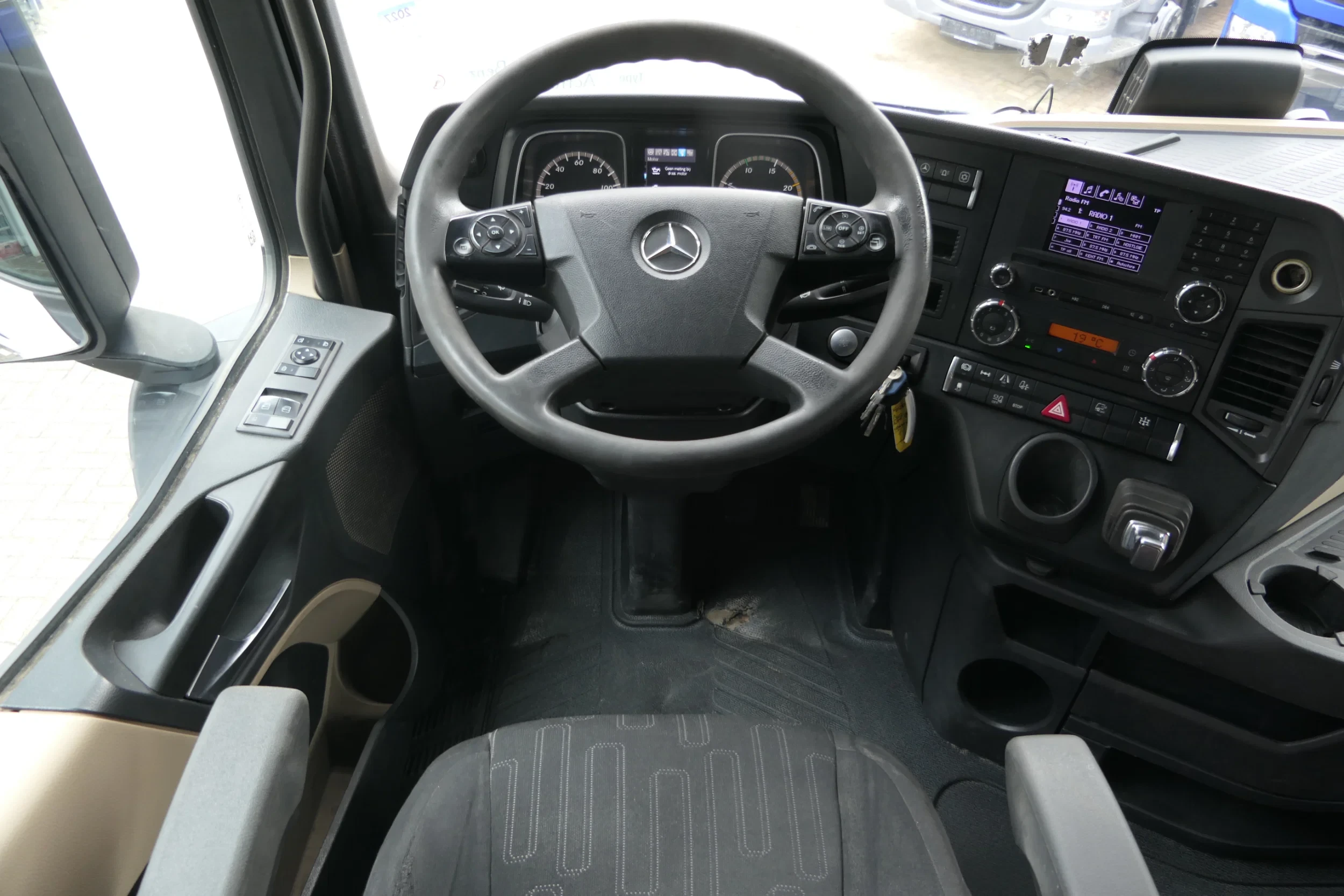 Mercedes-Benz Actros 2019 - 1945 | Hydraulic | Retarder | 521089Km | 2019 | Smart Tacho 2 | Stand Klima | Euro6 | TUV/MOT/APK 02-2027 | Belgium Truck afbeelding 40