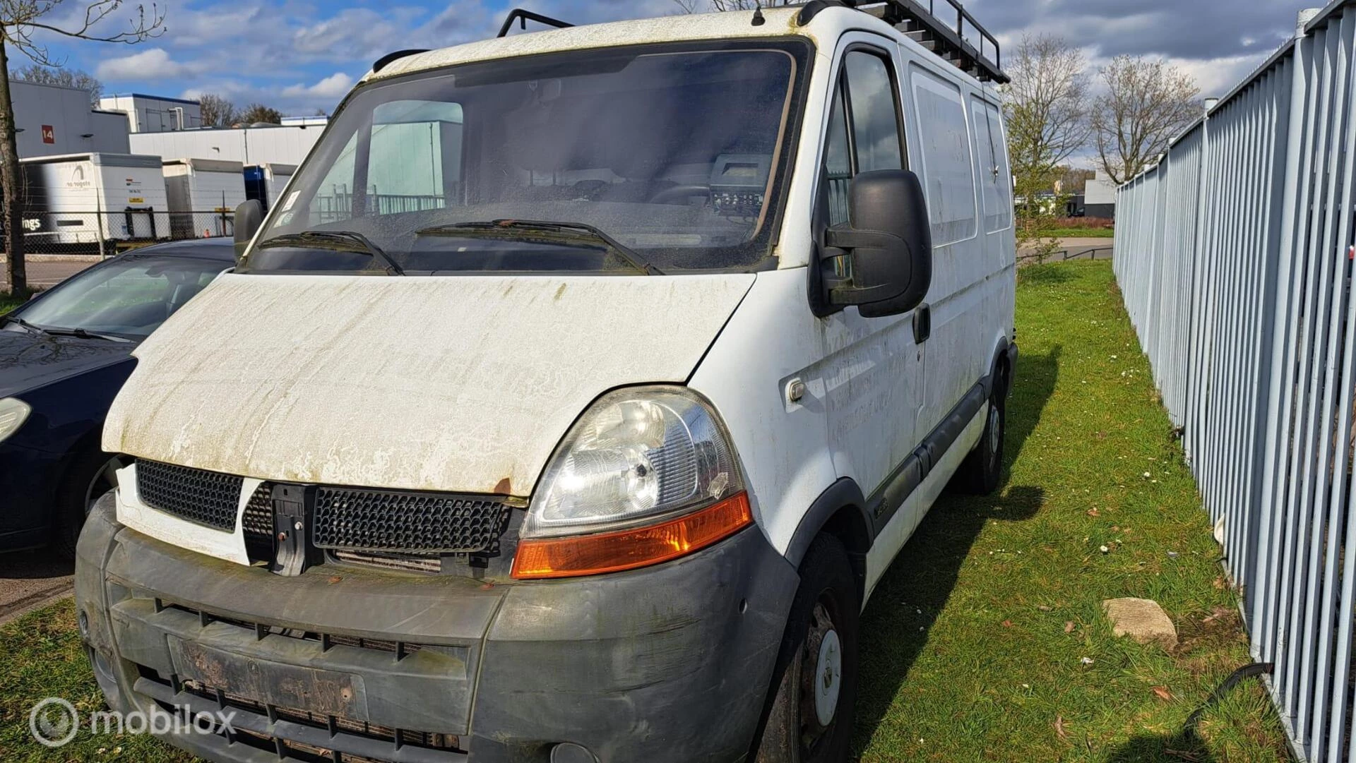 Renault Master 2004 - bestel T33 2.5dCi L1H1 afbeelding 1