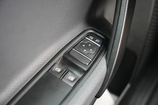 Mercedes-Benz eCitan 2026 - 112 Base L1 45 kWh 122pk - Cruise - Stoelverwarming - Camera - PDC - Auto Clima - Rijklaar obrazek 17