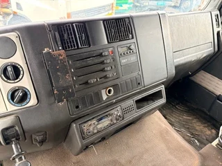 MAN 26.403 1996 - DFS 6x4 TRACTOR UNIT (EURO 2 / MANUAL GEARBOX / REDUCTION AXLES / HYDRAULIC KIT / SLIDING FIFTH WHEEL / AIRCONDITIONING) immagine 12