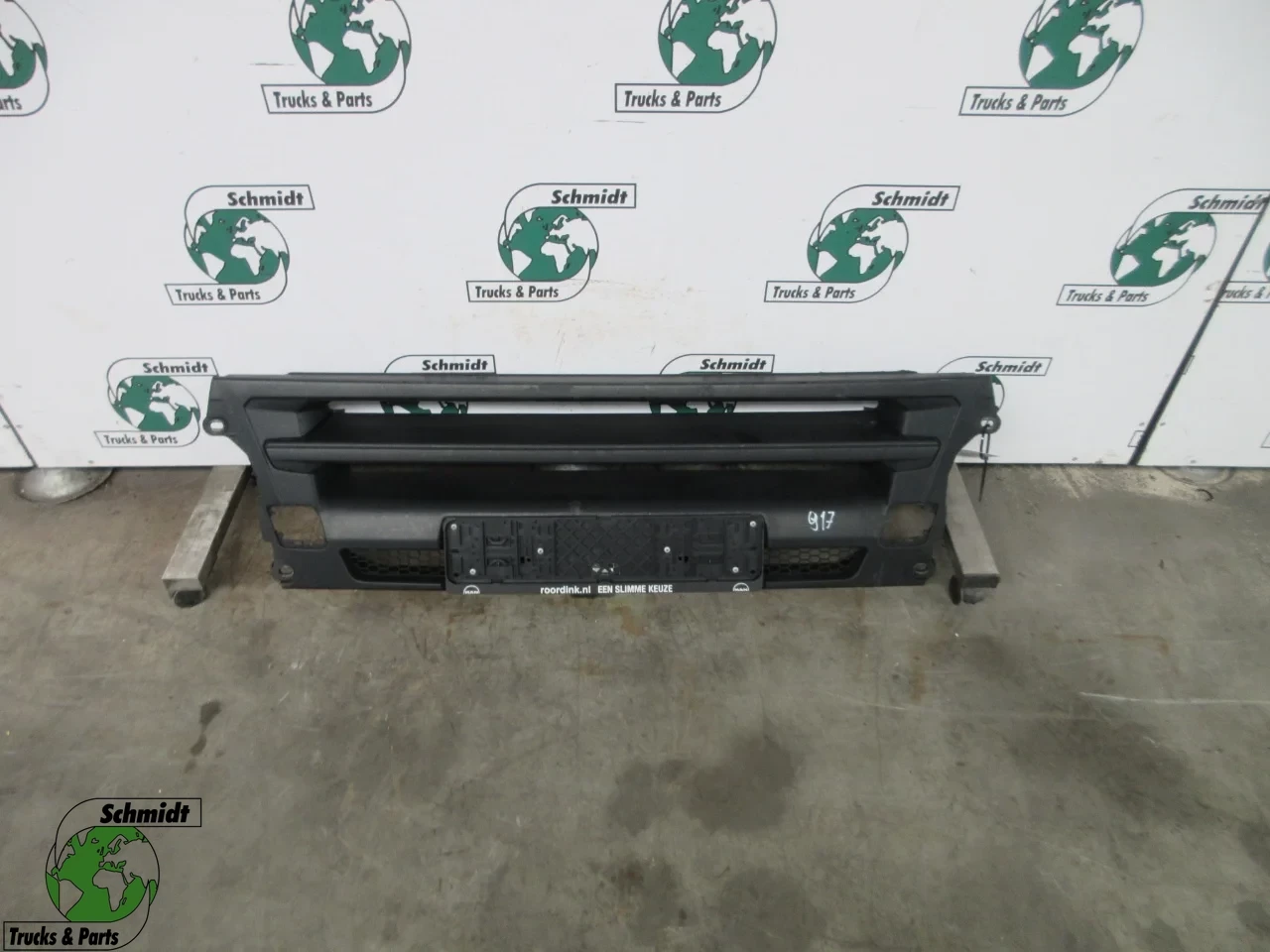 MAN - 81.41610-6956 MIDDEN BUMPER DEEL MAN 18.460 EURO 6 afbeelding 1