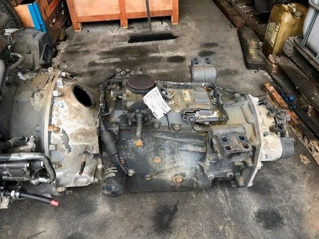 Scania 2002 - GRS 890 + PTO AND PLUNJER PUMP immagine 1