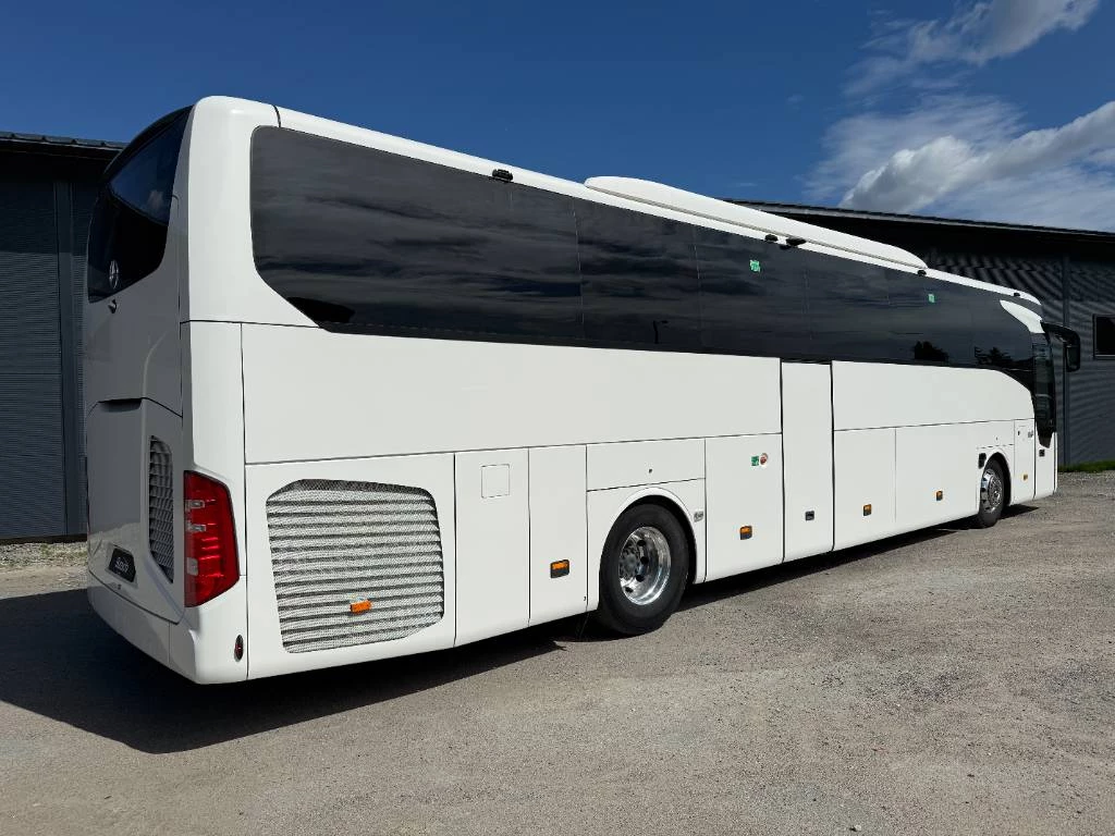 Mercedes-Benz 2023 - Tourismo immagine 4