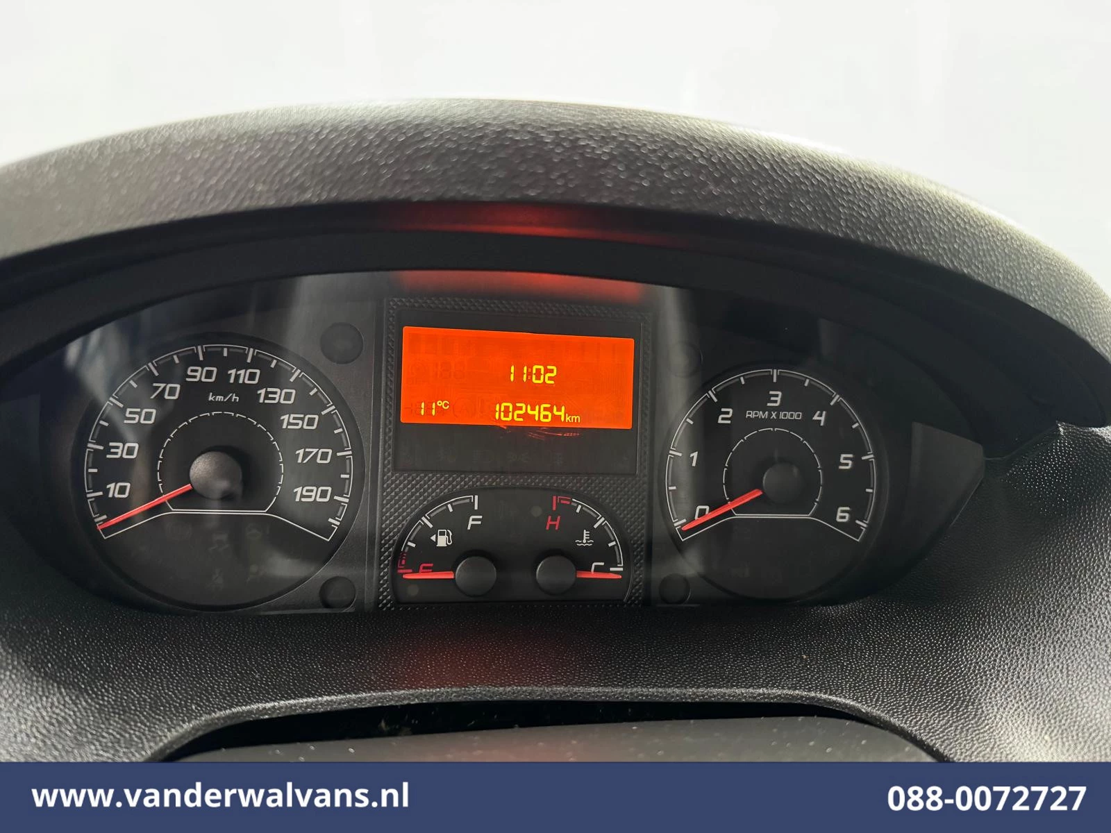 Peugeot Boxer 2022 - 2.2 BlueHDi 141pk Bakwagen 435cm Lang Laadklep Euro6 Airco | 1055kg laadvermogen | Cruisecontrol image 19