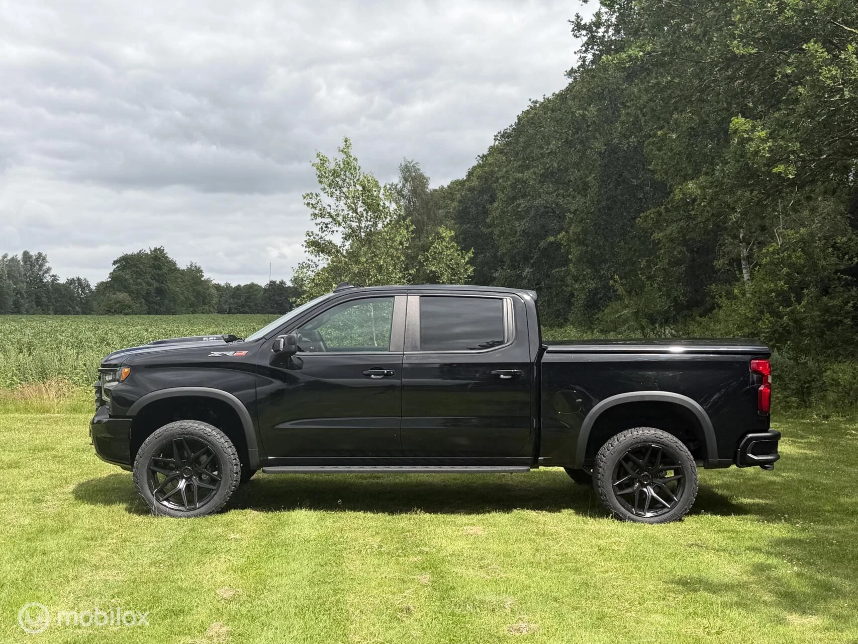 Chevrolet Silverado 2024 - USA ZR2 6.2 V8 image 8