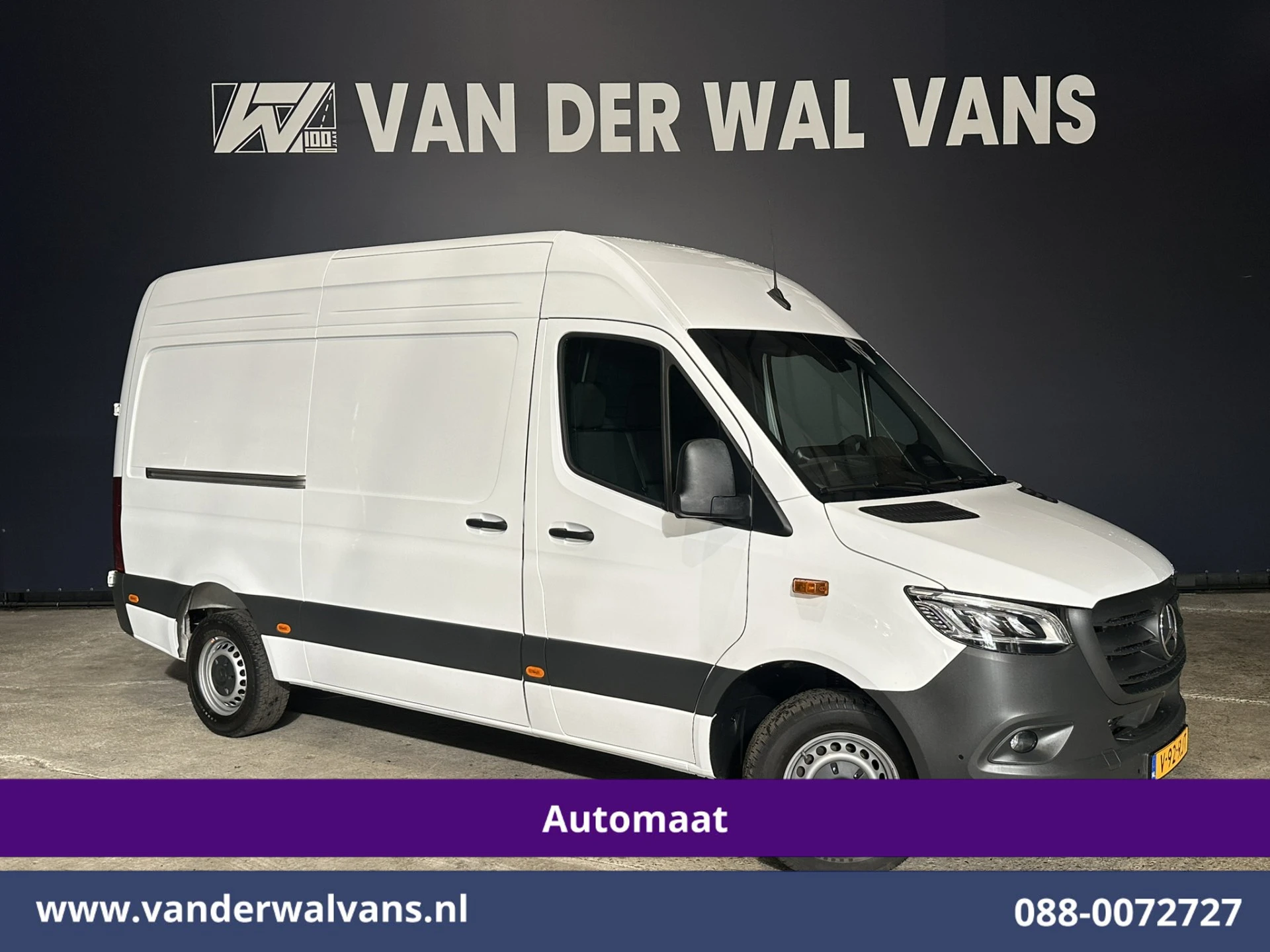 Mercedes-Benz Sprinter 2024 - 317 CDI 170pk 9G-Tronic Automaat L2H2 Euro6 Airco | Camera | Navigatie | LED | Chauffeursstoel afbeelding 1