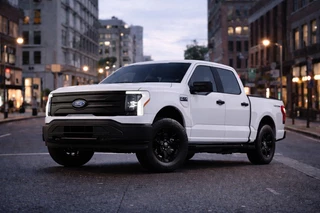 Ford F-150 2026 - Usa LIGHTNING PRO / Extended Range 131 KwH accu / 3.500 KG trekgew obrazek 1