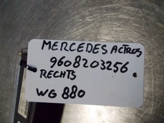 Mercedes-Benz Actros - A 960 820 32 56 LED MODULE RECHTS EURO 6 imagen 2 miniatura