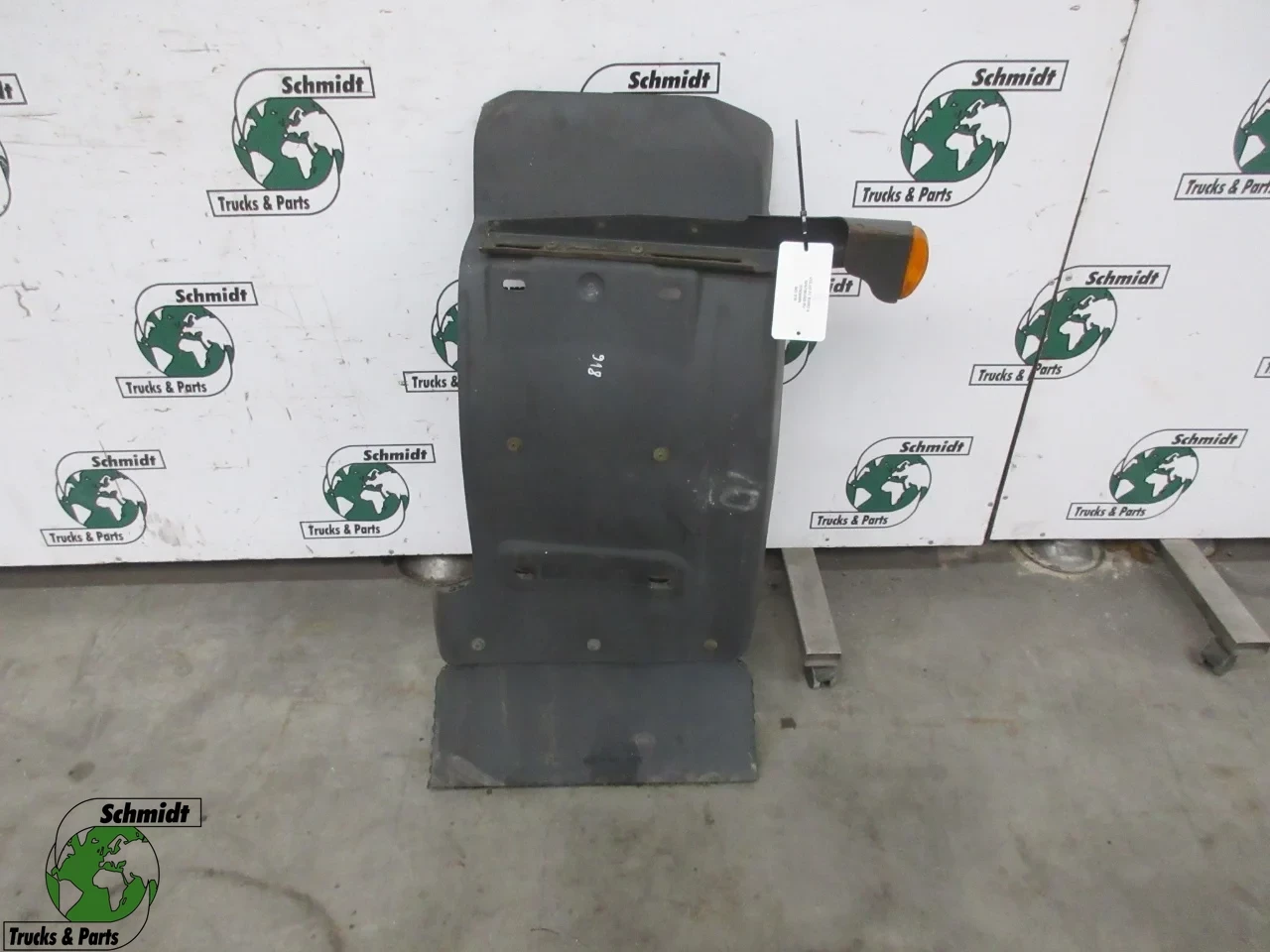 Volvo - FL 82526686 SPATBORD RV EURO 6 afbeelding 1