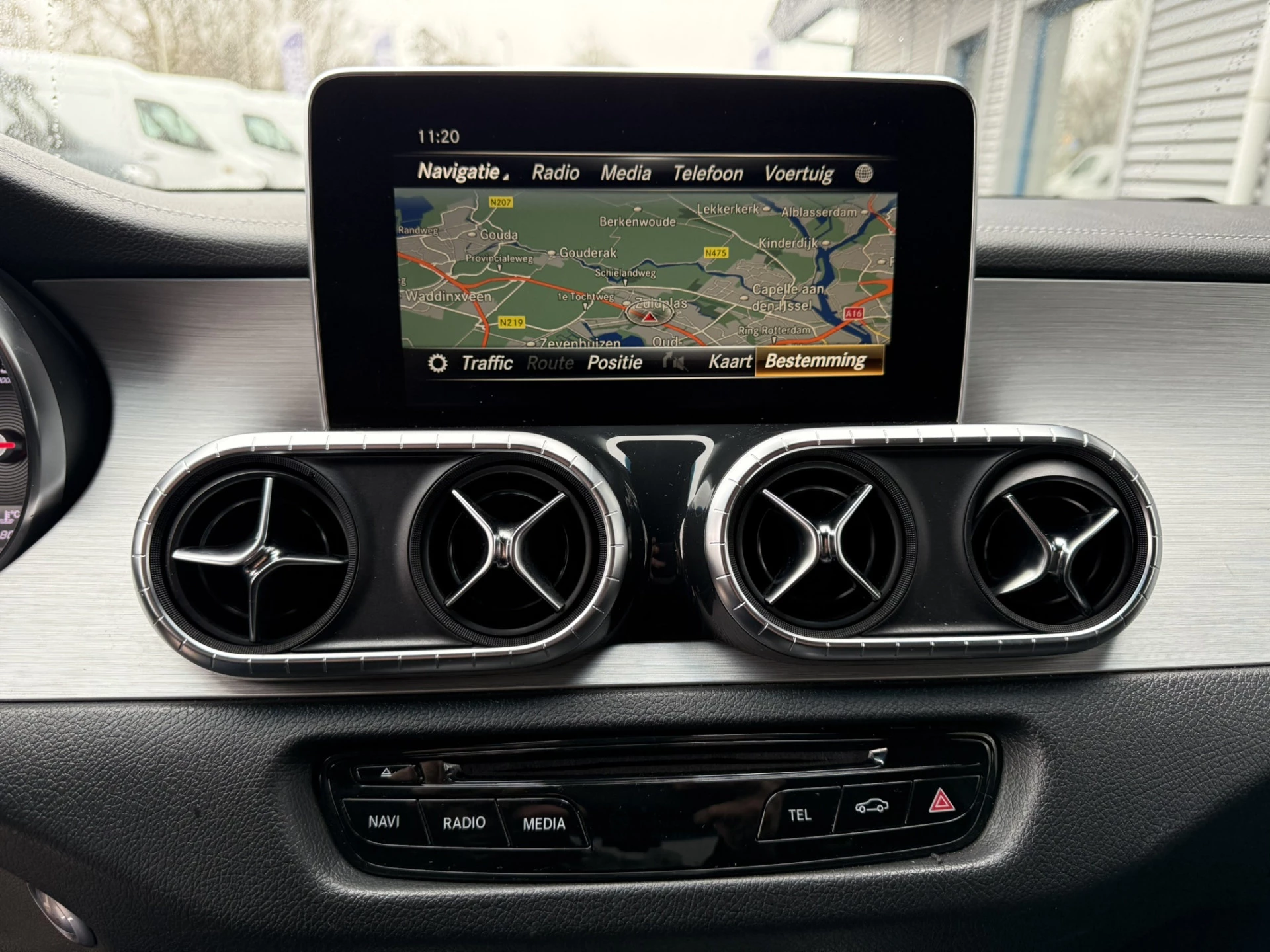 Mercedes-Benz X-Class 2020 - 350 d 4-MATIC Power Edition image 11
