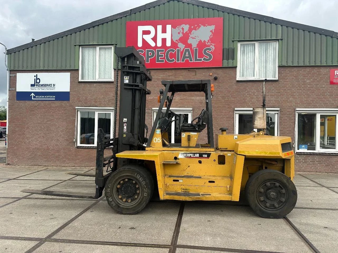 Caterpillar DP100 2002 afbeelding 1