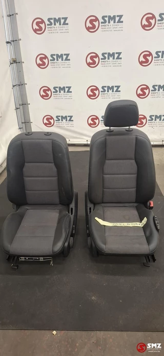 Mercedes-Benz N/A - Occ set stoelen W204R Mercedes image 1