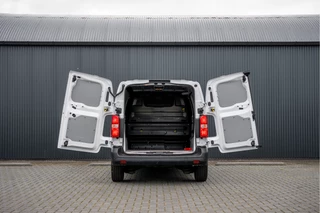 Citroën Jumpy 2024 - 2.0 BlueHDi | 145 PK | AUTO | Vitrual display | Camera | Carplay | Cruise | Airco | 3-Zits obrazek 9