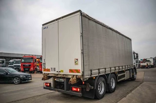 Volvo N/A 2010 - FM 330+10 pneus/tires-intarder image 3