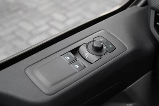 Ford Transit Custom 2024 - 320 2.0 TDCI L2H1 Trend DC 136pk - Carplay - Android - Camera - LED koplampen - Stoel + Stuurverwarming - Rijklaar image 15
