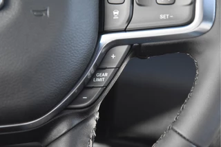 Dodge Ram 1500 2024 - 4x4 Crew Cab Laramie Black Hurricane ALL IN obrazek 7