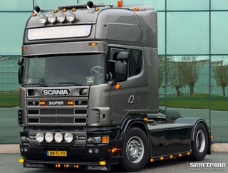 Scania R 2003 - R164-480 V8 KING RETARDER MANUAL GEARBOX SHOWTRUCK COMPLETELY REBUILD UNIQUE CONDITION te koop
