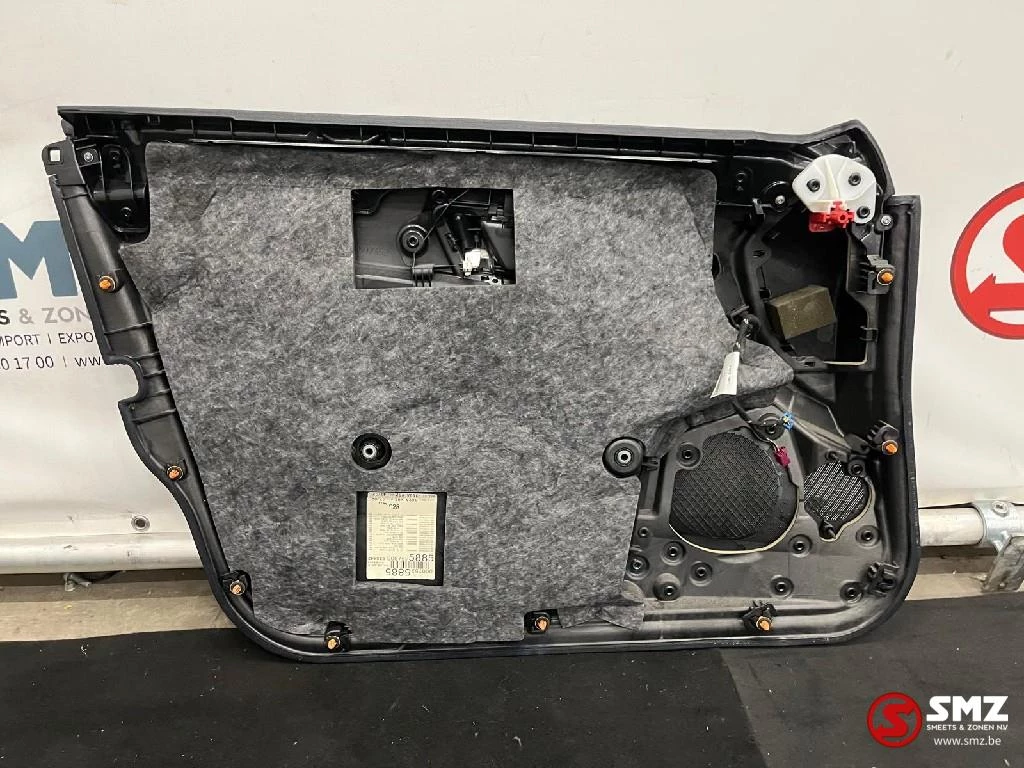 Mercedes-Benz - Occ set interieur met zetels S212 Mercedes obrázek 37
