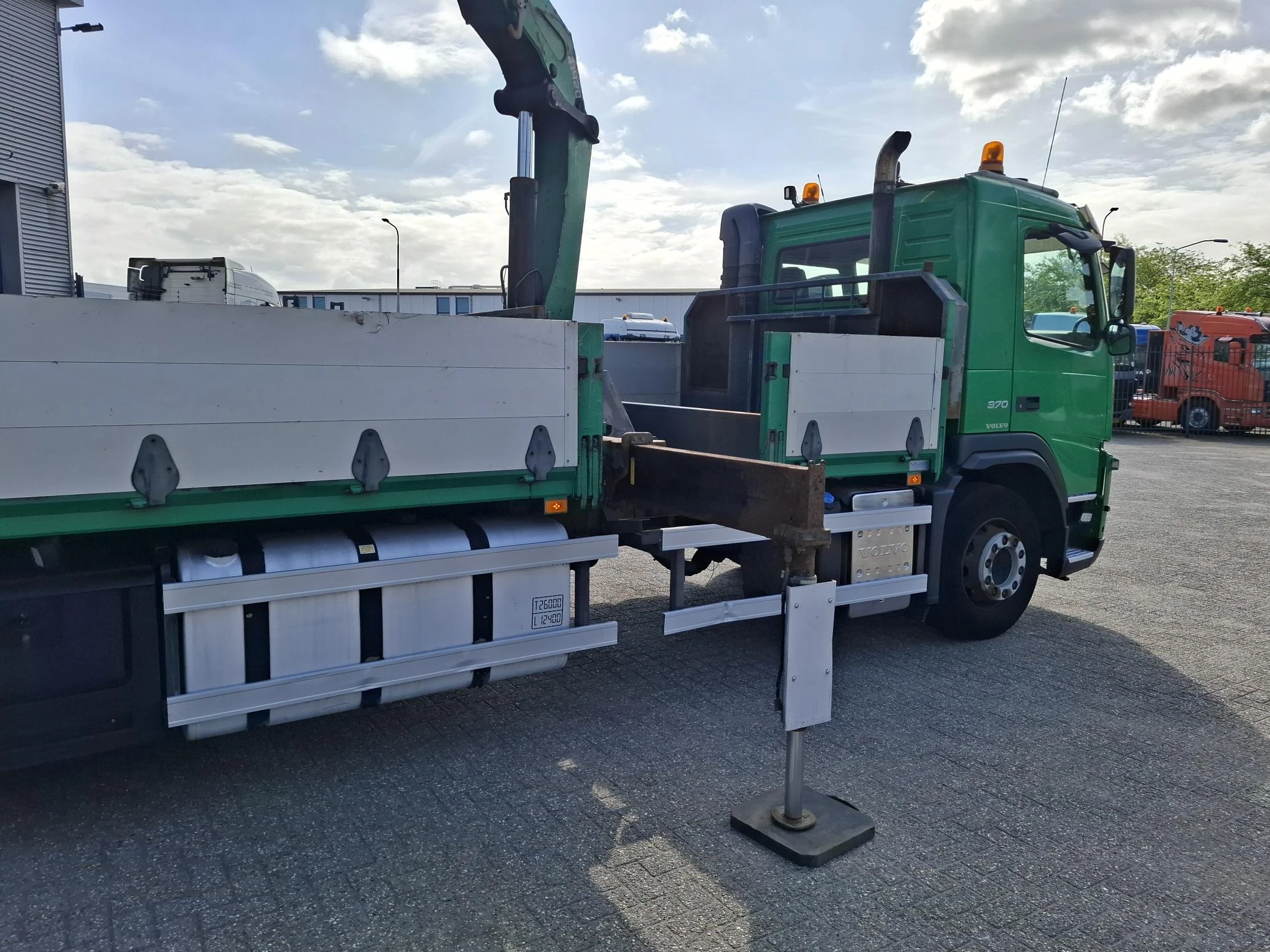 Volvo FM 11.370 2012 - / HMF 1420 REMOTED CRANE / LIFT+LENKACHSE / AIRCO / FRIDGE / AUTOMATIC / EURO-5 / 2012 изображение 18