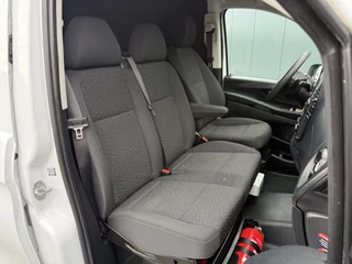 Mercedes-Benz eVito 2023 - 66 kWh / FULL ELECTRIC / SOH 93% / L2H1 / AUTOMAAT / BOTT INRICHTING / 1e EIG. / CAMERA / 3-ZITS / CRUISE image 11