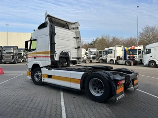 Volvo FM 370 2017 - Globetrotter / 839 dkm obrazek 17