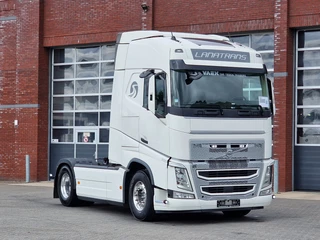 Volvo FH 2018 - 13.460 Globetrotter 4x2 - Full spoiler - 2x tank - Alloy wheels - Euro 6 te koop