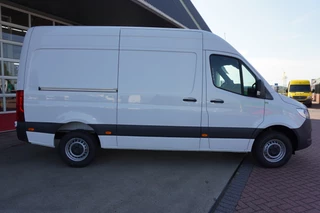 Mercedes-Benz Sprinter 2024 - 315 CDI 150PK L2H2 Pro automaat image 3