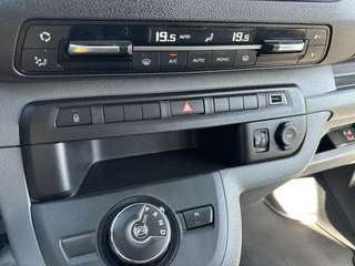 Citroën Jumpy 2021 - 2.0 BlueHDI 180 PK / AUTOMAAT / L3H1 / DUBBEL CABINE / 2x SCHUIFDEUR / TREKHAAK / CAMERA / BLIND SPOT / ECC / CRUISE / 6 PERSOONS obrazek 15