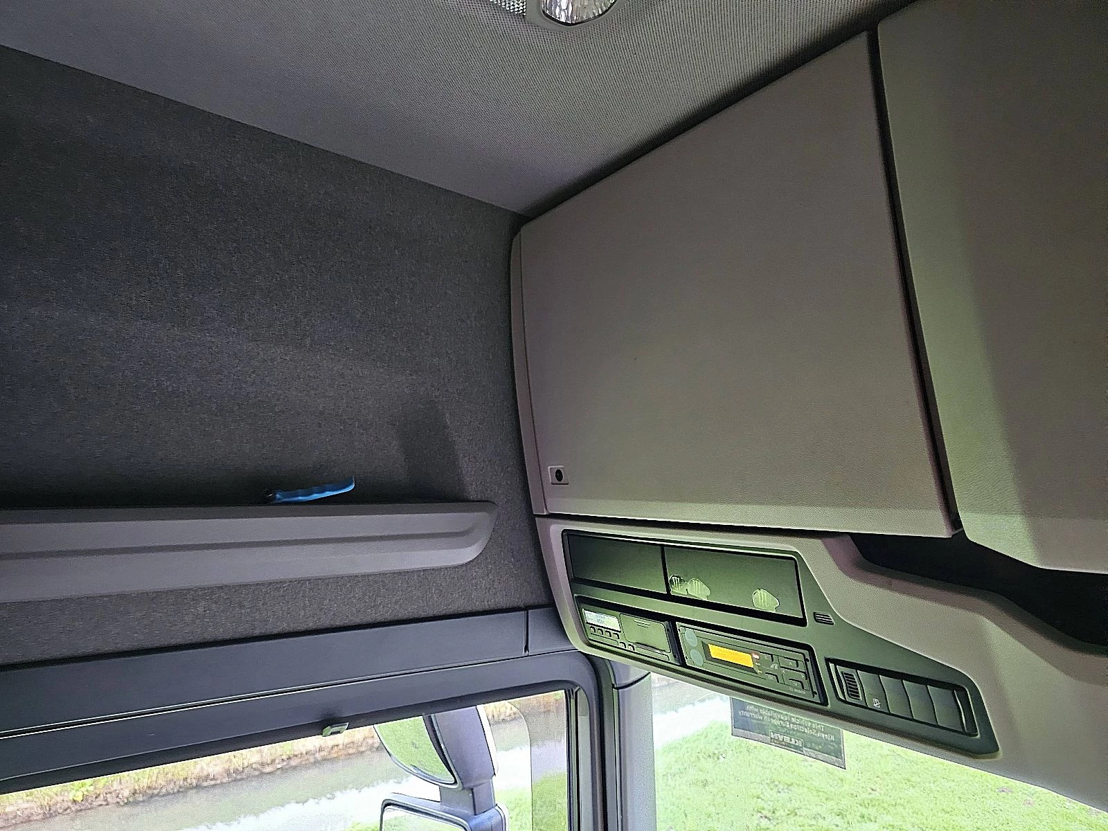 Scania R 2020 - R410 image 10