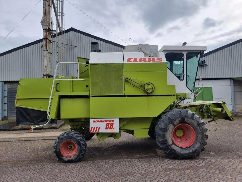 CLAAS Dominator 68s 1990 afbeelding 4