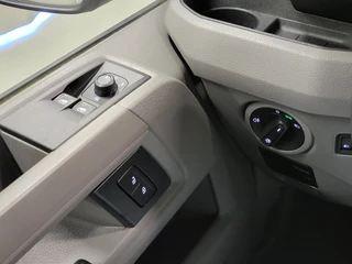 Volkswagen Crafter 2021 - 2.0TDI 140pk L4/H3 3000kg Trekkracht Euro 6! afbeelding 15