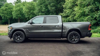 Dodge Ram 1500 2021 - Laramie Night Crew Cab 4x4 image 2 miniature